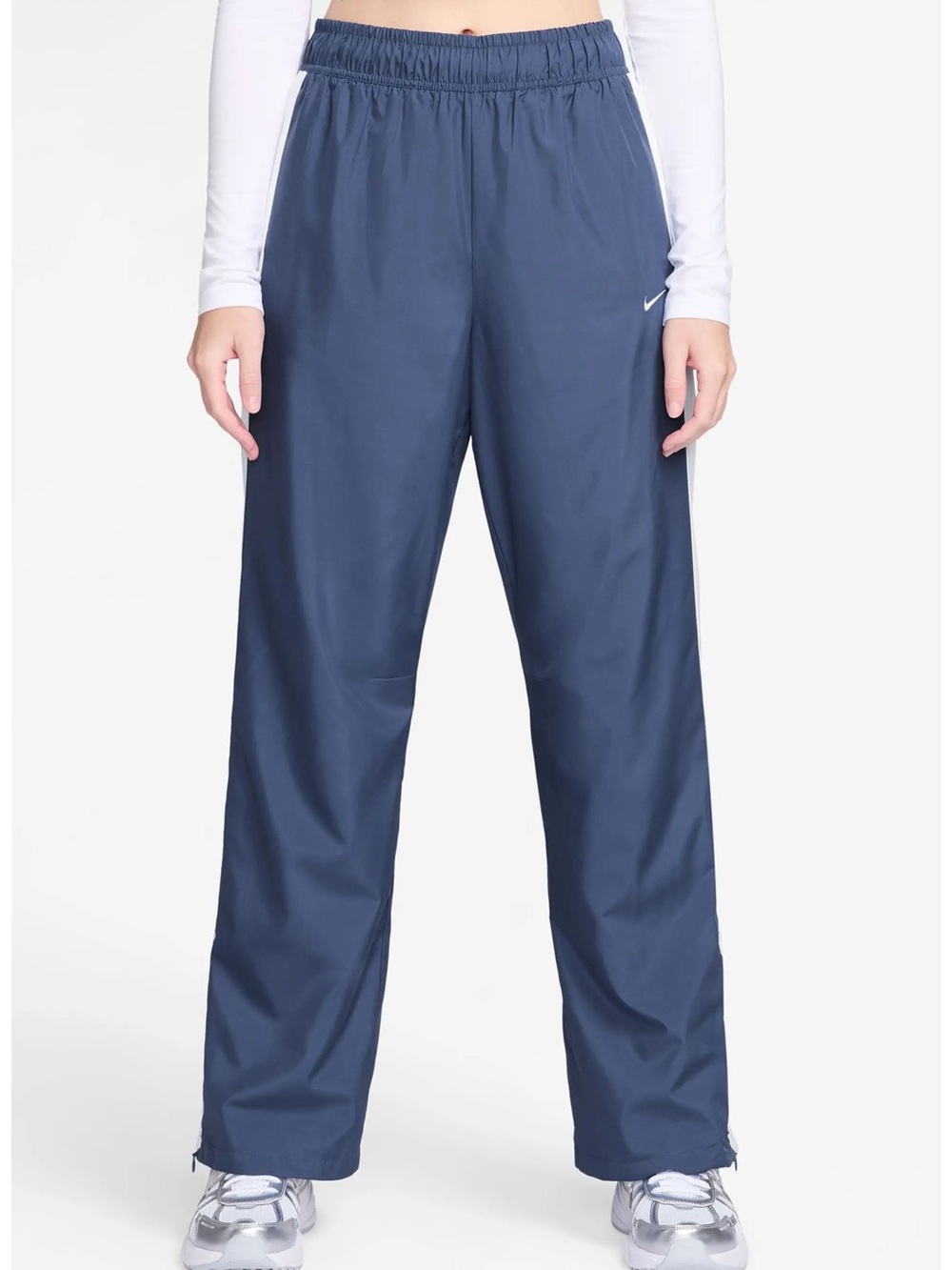 Nike Sportswear Women's Classic Mid-Rise Open-Hem Pants